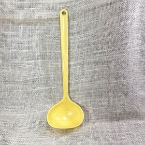 Vintage Trudeau Yellow Measuring Ladle US & Metric Mid Cent 2525 Kitchen Utensil